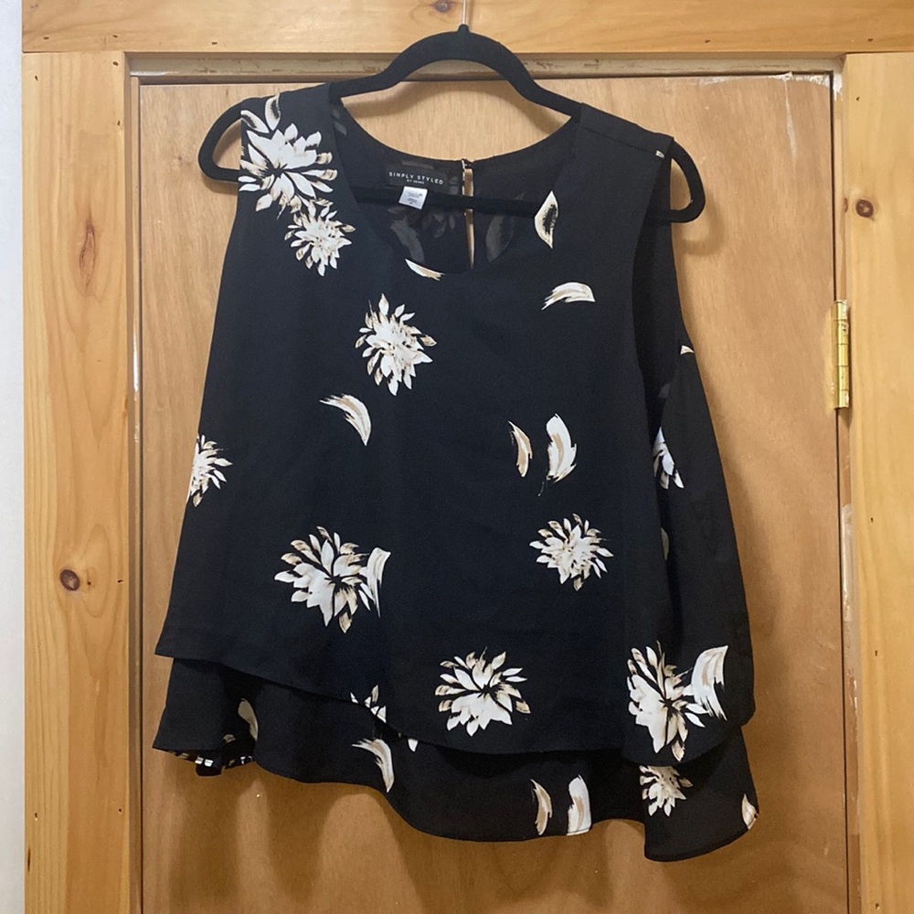 Silky floral tank top